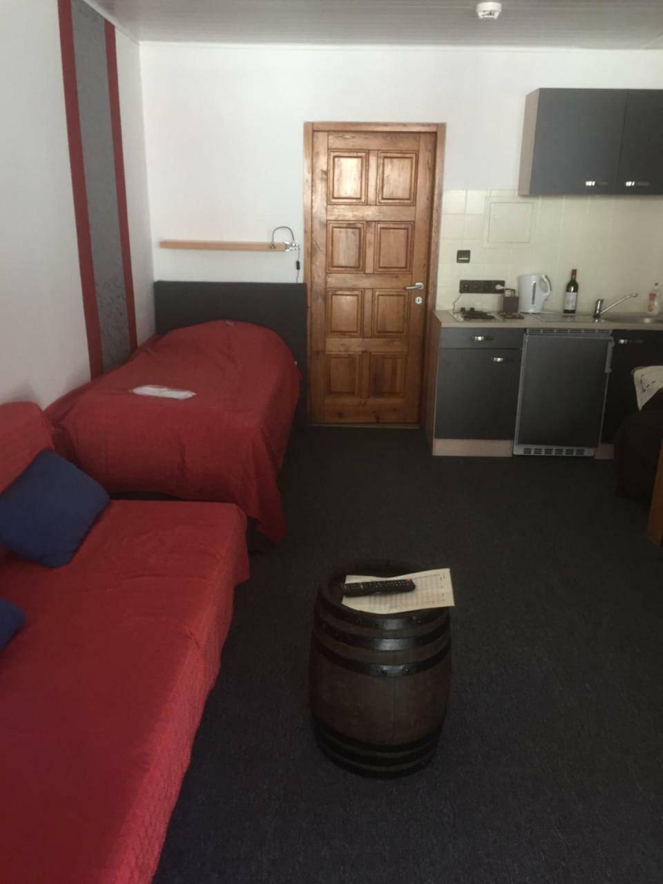 Weinschloesschen Im Weingut Roos Otel Ilbesheim Dış mekan fotoğraf